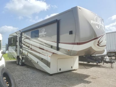 4X4FRSP23G5****** 2016 Forest River Riverstone
