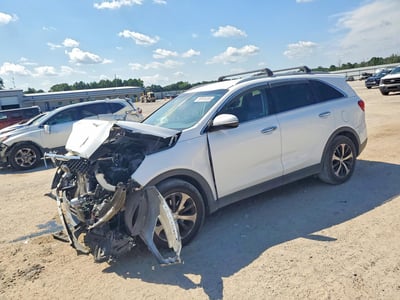 5XYPH4A57JG****** 2018 Kia Sorento