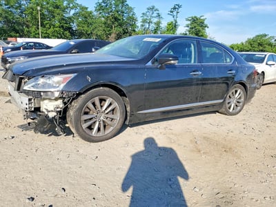 JTHCL5EF7G5****** 2016 Lexus LS 460