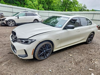 3MW39FS09P8****** 2023 BMW 3 Series