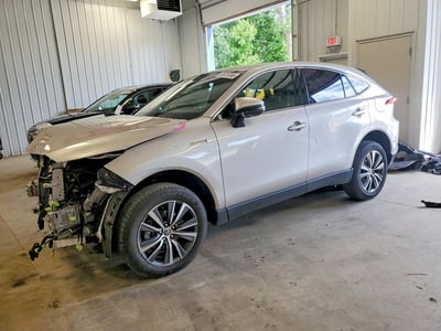 JTEAAAAH8MJ****** 2021 Toyota Venza
