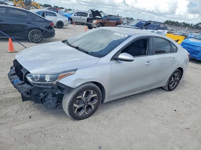 3KPF24AD6LE****** 2020 Kia Forte