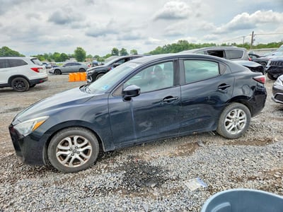 3MYDLBYV0HY****** 2017 Toyota Yaris