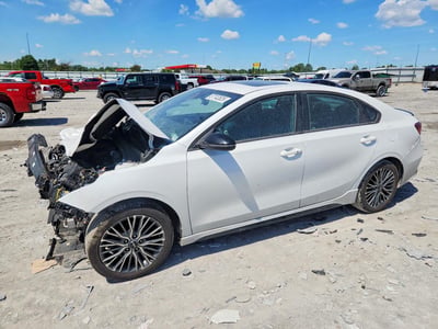 3KPF54AD9RE****** 2024 Kia Forte