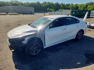 3KPF24AD5RE****** 2024 Kia Forte