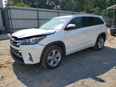 5TDYZRFH7HS****** 2017 Toyota Highlander