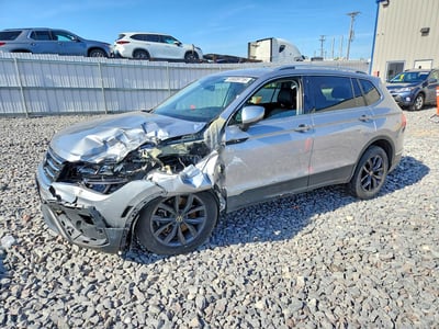 3VV2B7AX4RM****** 2024 Volkswagen Tiguan