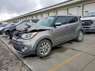 KNDJP3A52K7****** 2019 Kia Soul