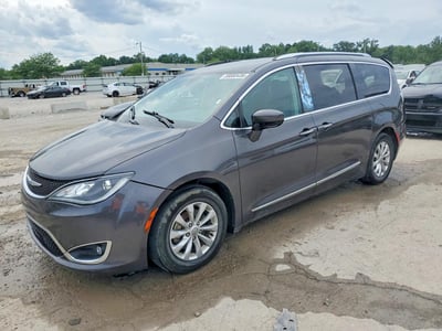 2C4RC1EGXJR****** 2018 Chrysler Pacifica