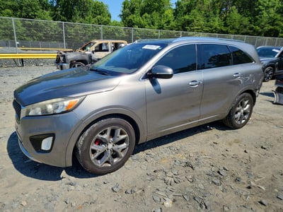 5XYPK4A58GG****** 2016 Kia Sorento