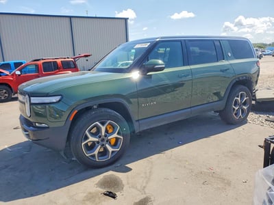7PDSGABA2PN****** 2023 Rivian R1S