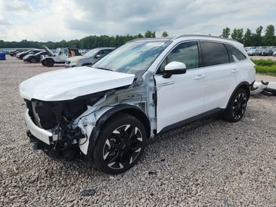 5XYRH4JF9SG****** 2025 Kia Sorento