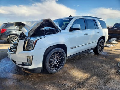 1GYS4DKJ0HR****** 2017 Cadillac Escalade