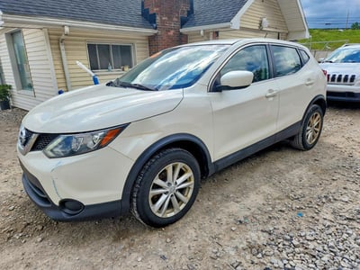 JN1BJ1CR4HW****** 2017 Nissan Rogue Sport