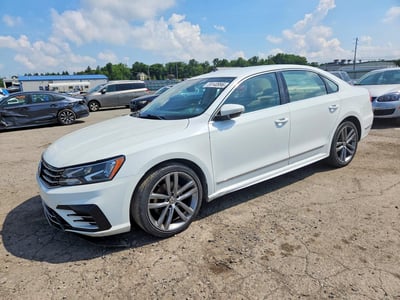 1VWAT7A37GC****** 2016 Volkswagen Passat