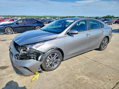 3KPF24AD1RE****** 2024 Kia Forte