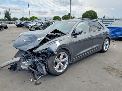 WA1FVAF17MD****** 2021 Audi Q8