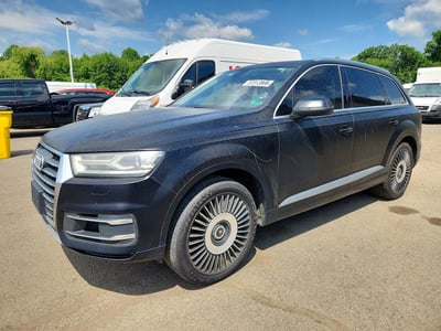 WA1LAAF72HD****** 2017 Audi Q7