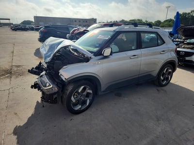 KMHRC8A3XRU****** 2024 Hyundai Venue