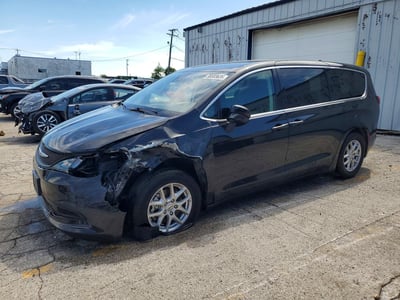 2023 Chrysler Voyager