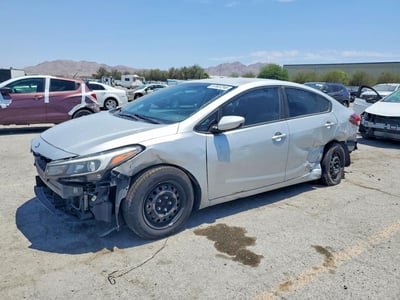3KPFK4A75HE****** 2017 Kia Forte