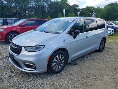2C4RC1S77RR****** 2024 Chrysler Pacifica