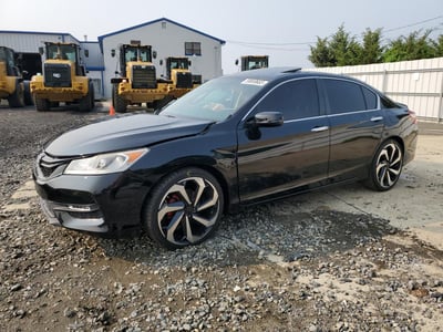 1HGCR2F70HA****** 2017 Honda Accord
