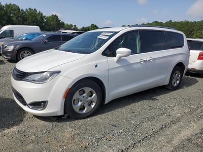 2C4RC1L72JR****** 2018 Chrysler Pacifica