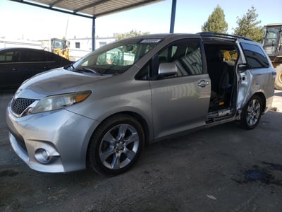 5TDXK3DC0DS****** 2013 Toyota Sienna