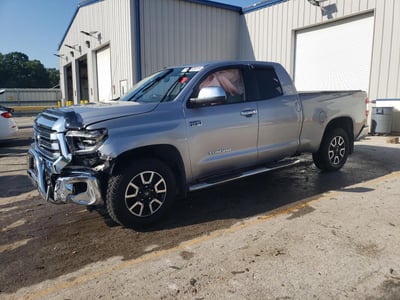 5TFBW5F17JX****** 2018 Toyota Tundra