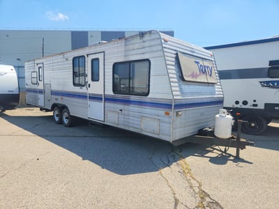 1EA1Y3220S2****** 1995 Fleetwood Enterprises Fleetwood Enterprises, Inc. (Terry)