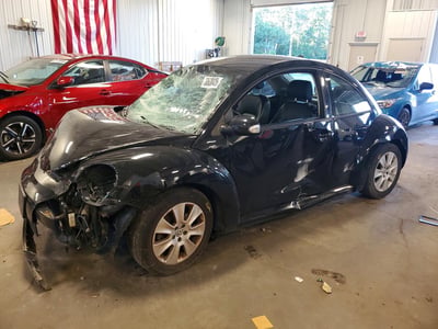 3VWPW3AG7AM****** 2010 Volkswagen New Beetle