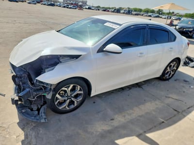 3KPF24AD8ME****** 2021 Kia Forte
