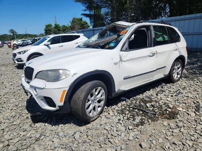 5UXZV4C5XBL****** 2011 BMW X5