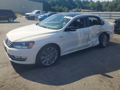 1VWBT7A36FC****** 2015 Volkswagen Passat