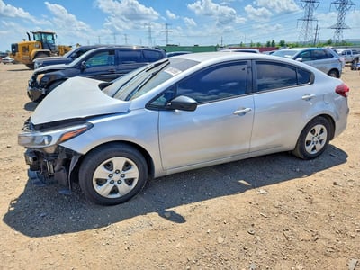 3KPFK4A75HE****** 2017 Kia Forte