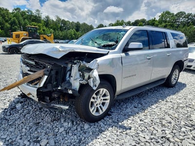 1GNSCHKC4HR****** 2017 Chevrolet Suburban