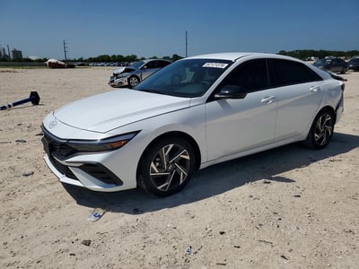 2025 Hyundai Elantra Hev