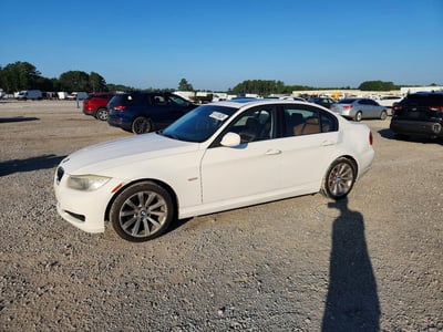 WBAPH7C53BE****** 2011 BMW 3 Series