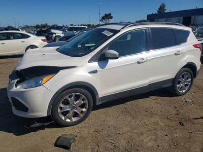 1FMCU0G9XEU****** 2014 Ford Escape