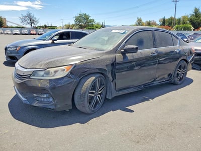1HGCR2F52GA****** 2016 Honda Accord