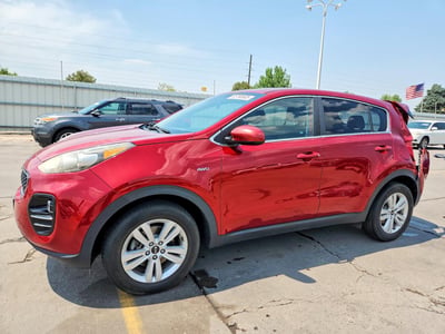 KNDPMCAC8H7****** 2017 Kia Sportage