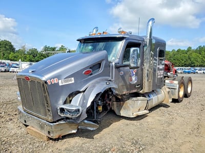 1XPCD49X4VD****** 2027 Peterbilt 567