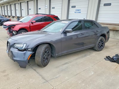 2C3CCAGG1GH****** 2016 Chrysler 300