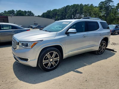 1GKKNXLS4JZ****** 2018 GMC Acadia