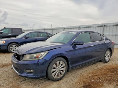 1HGCR2F78DA****** 2013 Honda Accord