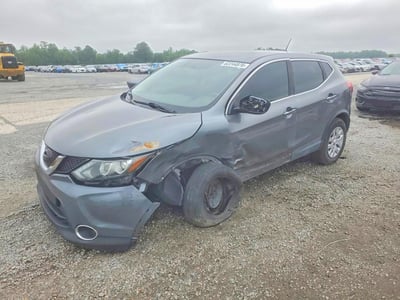 JN1BJ1CR3JW****** 2018 Nissan Rogue Sport