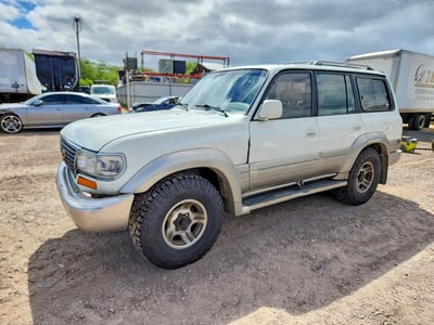 JT6HJ88J0V0****** 1997 Lexus LX