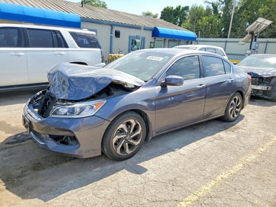 1HGCR2F71GA****** 2016 Honda Accord