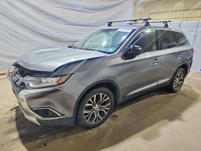 JA4AZ3A35JZ****** 2018 Mitsubishi Outlander